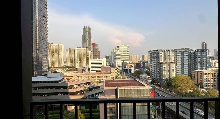Condo en alquiler de 1 habitaciones en Huai Khwang, Bangkok