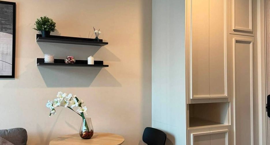 Condo en alquiler de 1 habitaciones en Huai Khwang, Bangkok