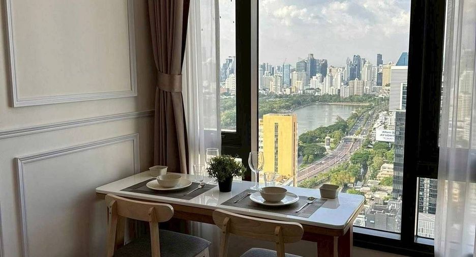 Wohnung zur Miete mit 2 Zimmer in Khlong Toei, Bangkok