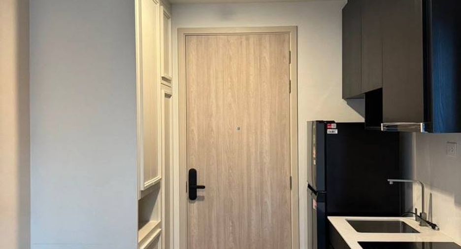 Condo en alquiler de 1 habitaciones en Huai Khwang, Bangkok