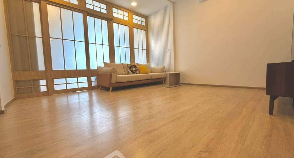 For rent 1 bed condo in Ratchathewi, Bangkok