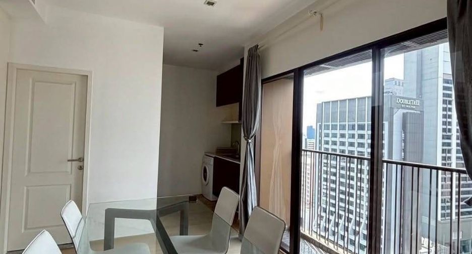 Condo en alquiler de 2 habitaciones en Khlong Toei, Bangkok