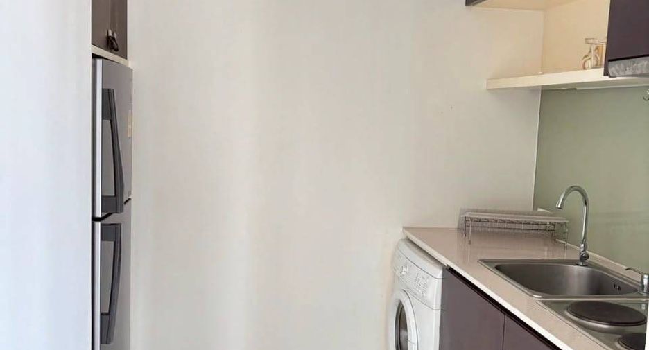 Condo en alquiler de 2 habitaciones en Khlong Toei, Bangkok
