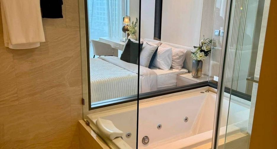For rent 1 bed condo in Bang Rak, Bangkok