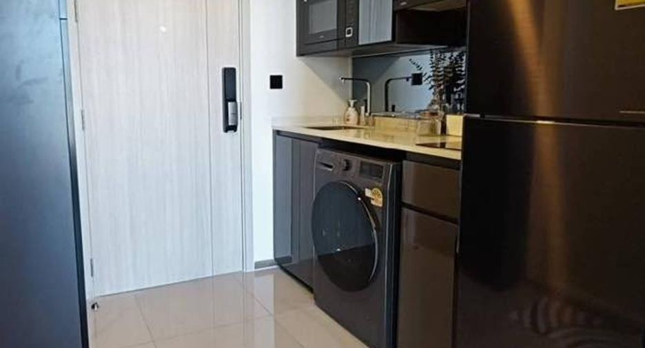 For rent 1 bed condo in Bang Rak, Bangkok
