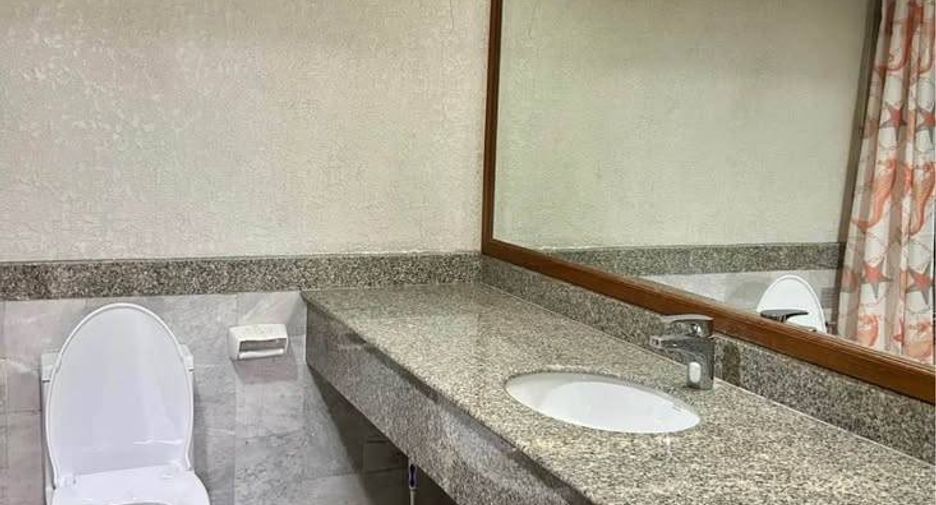 Wohnung zur Miete mit 2 Zimmer in Khlong Toei, Bangkok