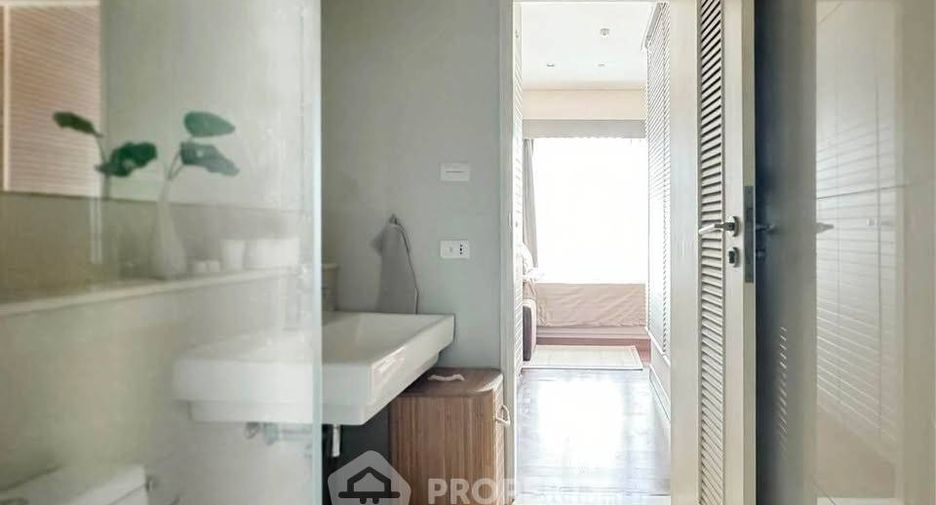 For rent 1 bed condo in Watthana, Bangkok