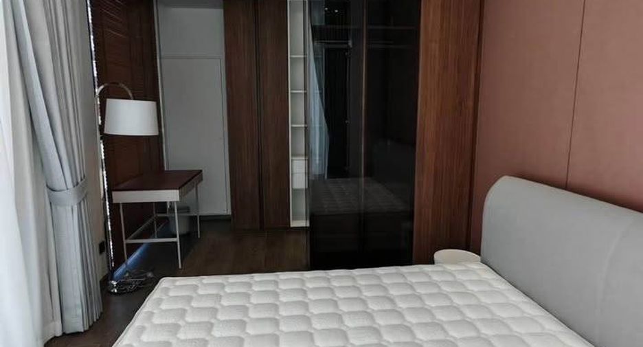 For rent 2 bedrooms condo in Sathon, Bangkok