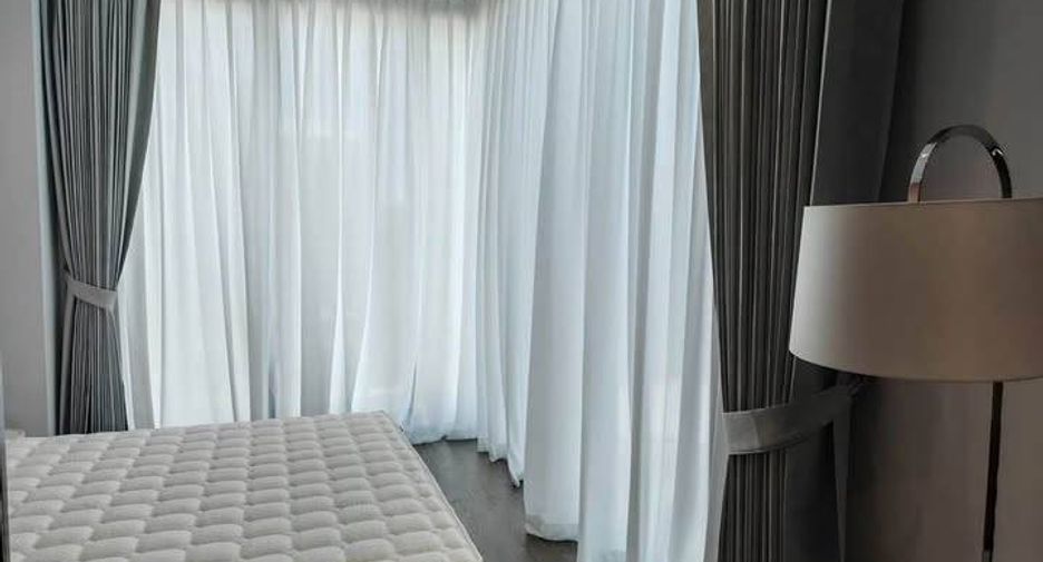 For rent 2 bedrooms condo in Sathon, Bangkok