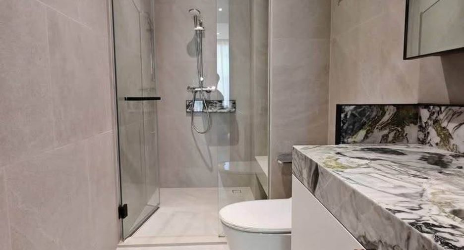 For rent 2 bedrooms condo in Sathon, Bangkok