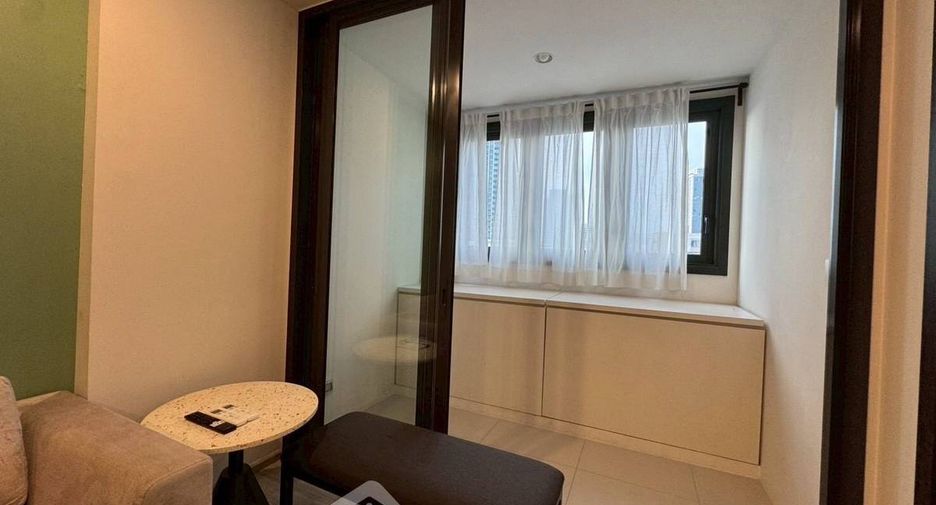 Wohnung zur Miete mit 1 Zimmer in Huai Khwang, Bangkok