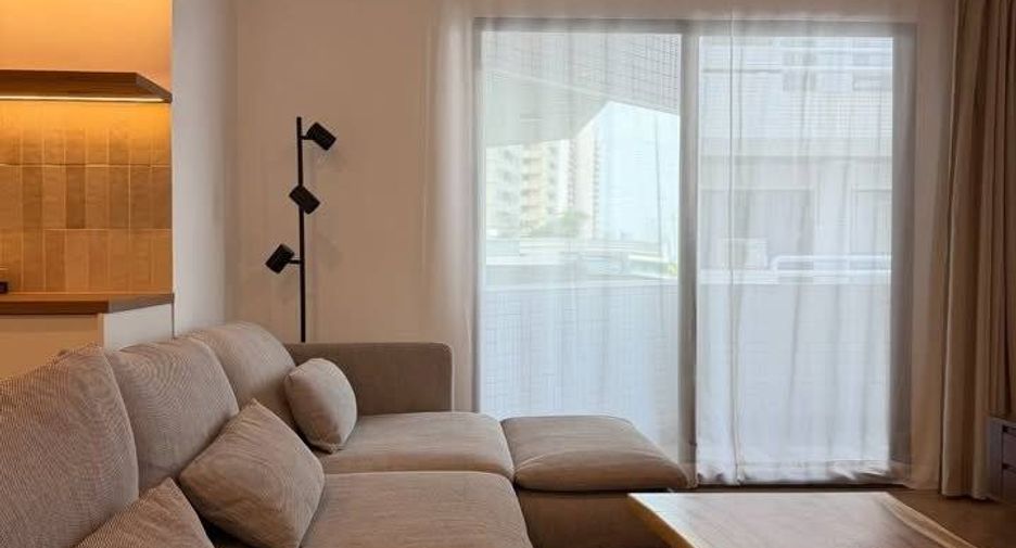 For rent 3 bedrooms condo in Watthana, Bangkok