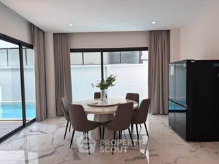 For rent 3 bedrooms house in Wang Thonglang, Bangkok