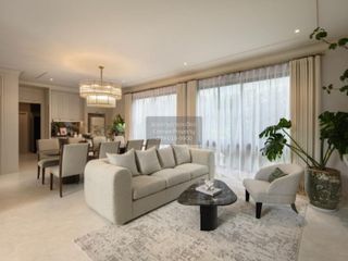 For sale 5 bedrooms house in Mueang Nonthaburi, Nonthaburi