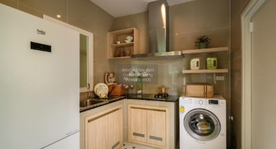 For sale 4 bedrooms house in Mueang Samut Prakan, Samut Prakan