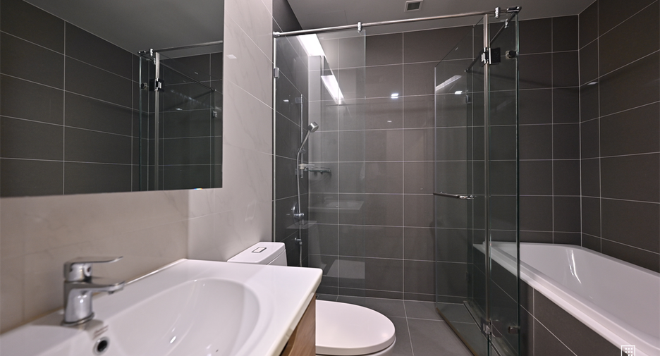 À vendre 2 chambres condo à Watthana, Bangkok