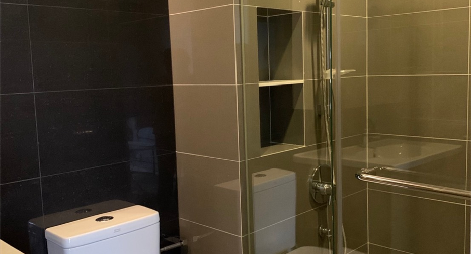 À vendre 2 chambres condo à Watthana, Bangkok