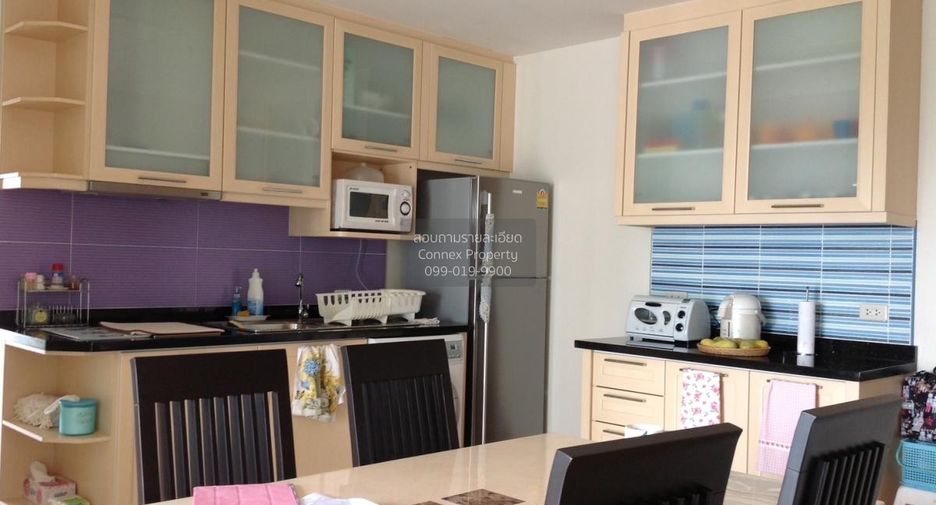 For rent 2 bedrooms condo in Phaya Thai, Bangkok