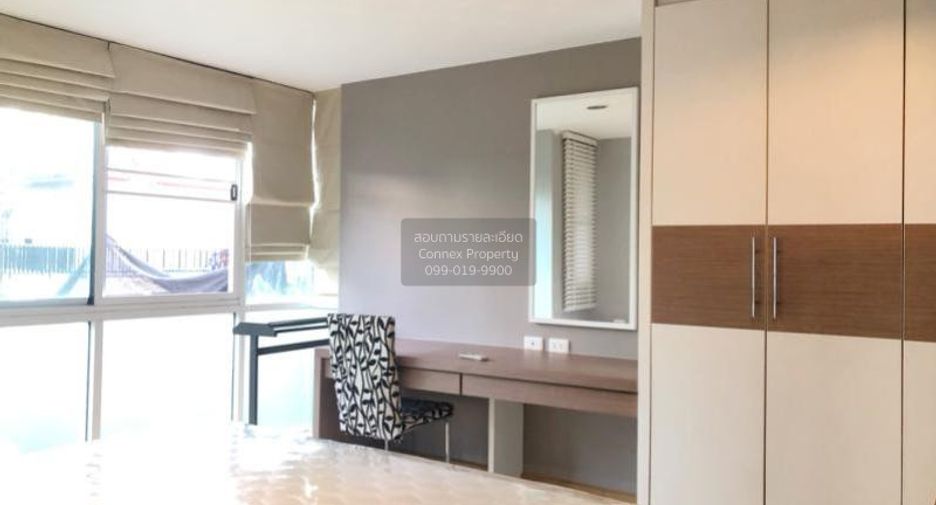 For rent 2 bedrooms condo in Phaya Thai, Bangkok