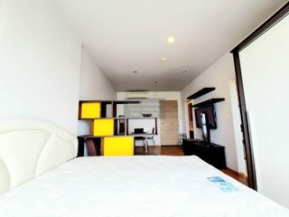 For rent 1 bed condo in Khlong San, Bangkok