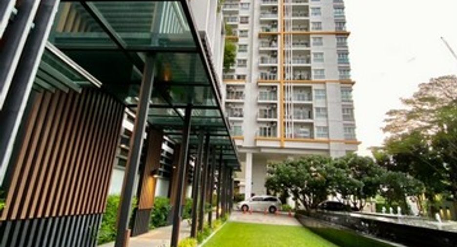 For rent 2 bedrooms condo in Thon Buri, Bangkok