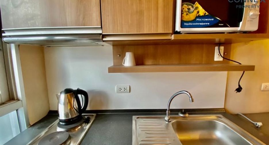For rent 2 bedrooms condo in Thon Buri, Bangkok