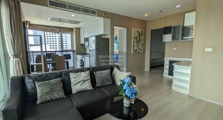 For rent 2 bedrooms condo in Huai Khwang, Bangkok