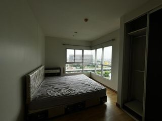 For rent 2 bedrooms condo in Thon Buri, Bangkok