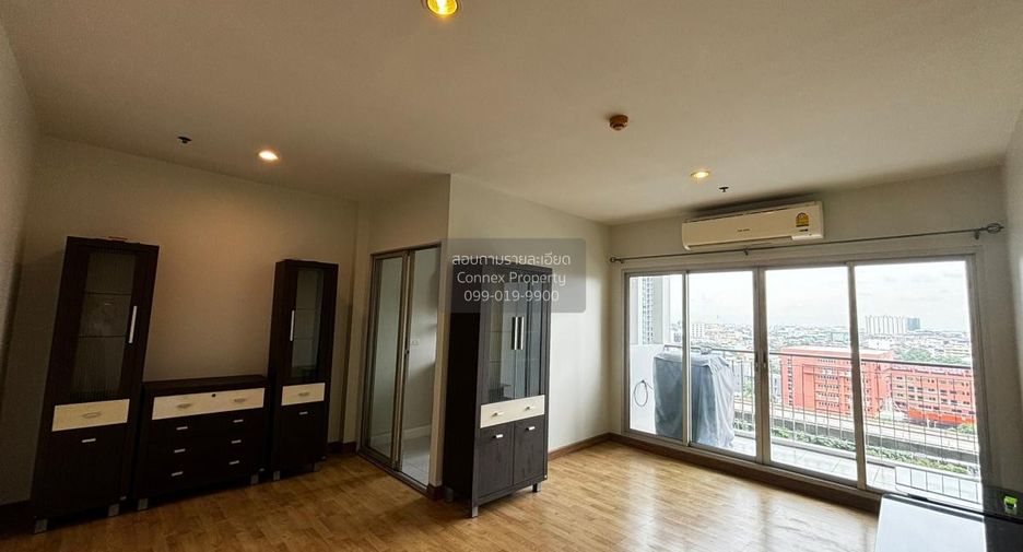 For rent 2 bedrooms condo in Thon Buri, Bangkok