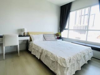 For rent 2 bedrooms condo in Huai Khwang, Bangkok