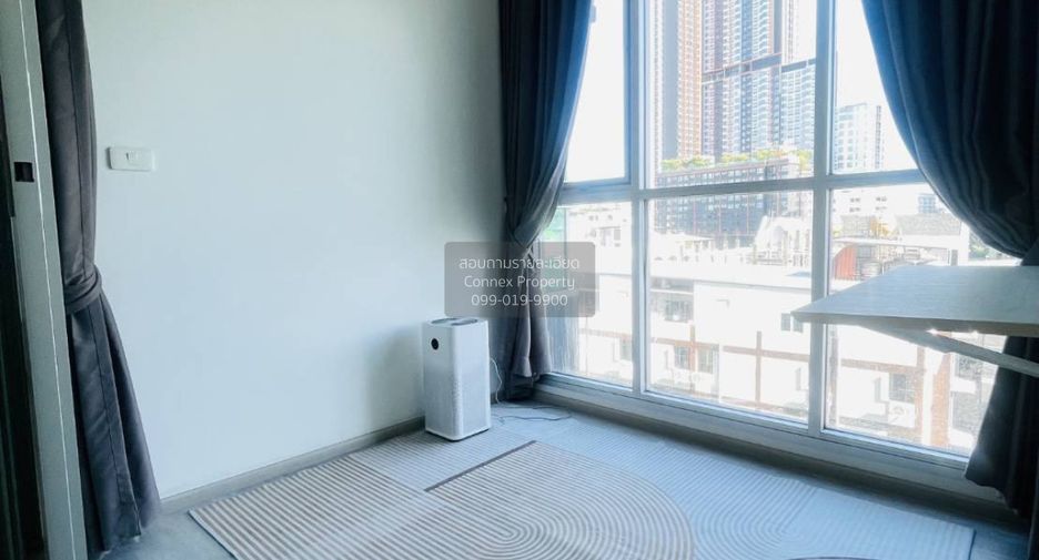 For rent 2 bedrooms condo in Huai Khwang, Bangkok