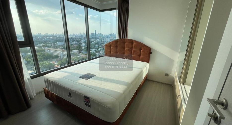 For rent 2 bedrooms condo in Phra Khanong, Bangkok