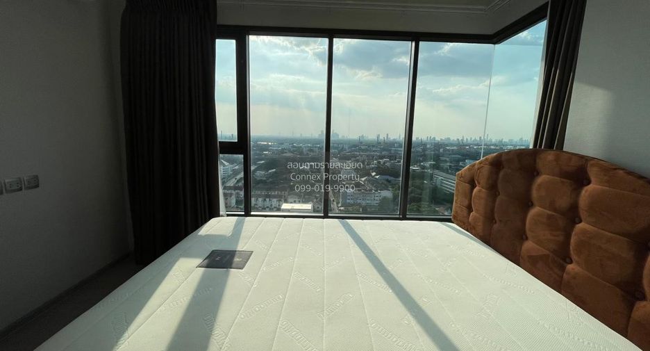 For rent 2 bedrooms condo in Phra Khanong, Bangkok