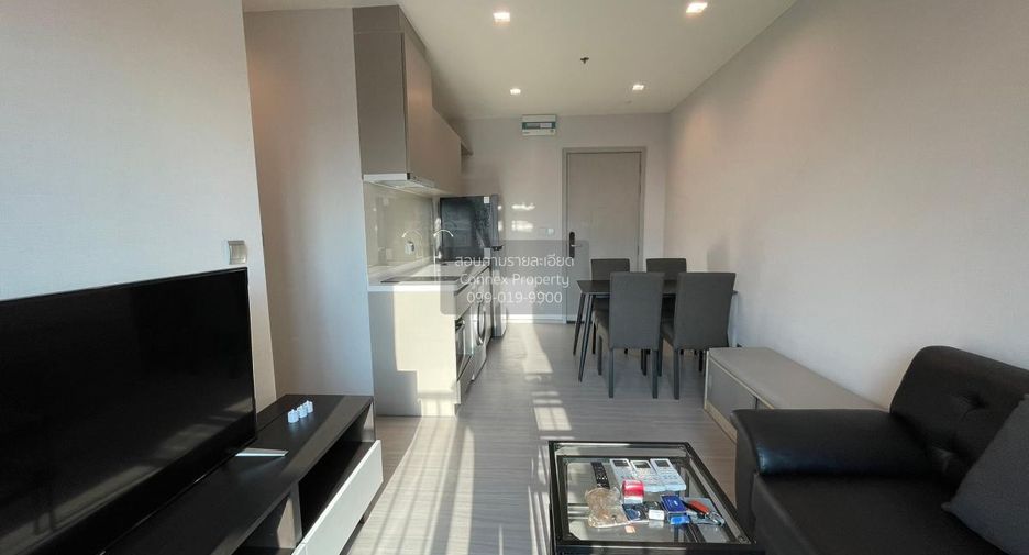 For rent 2 bedrooms condo in Phra Khanong, Bangkok