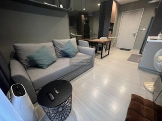 For rent 2 bedrooms condo in Phra Khanong, Bangkok