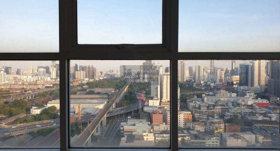 For rent 2 bedrooms condo in Ratchathewi, Bangkok