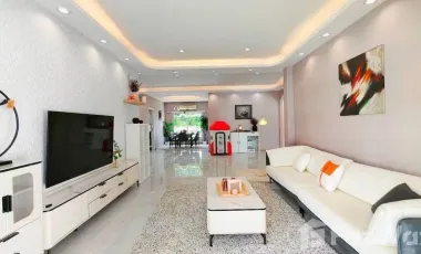 À vendre 4 chambres villa à Bang Lamung, Chonburi