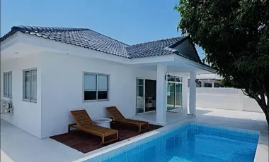À vendre 4 chambres villa à Bang Lamung, Chonburi
