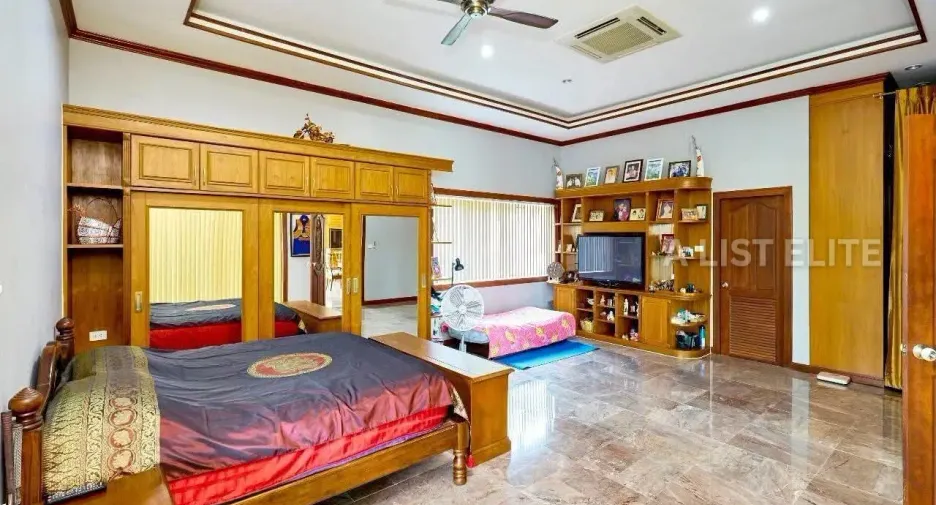 出售 6 卧室 独立屋 在 Bang Lamung, Chon Buri