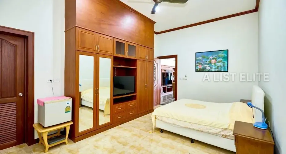 出售 6 卧室 独立屋 在 Bang Lamung, Chon Buri