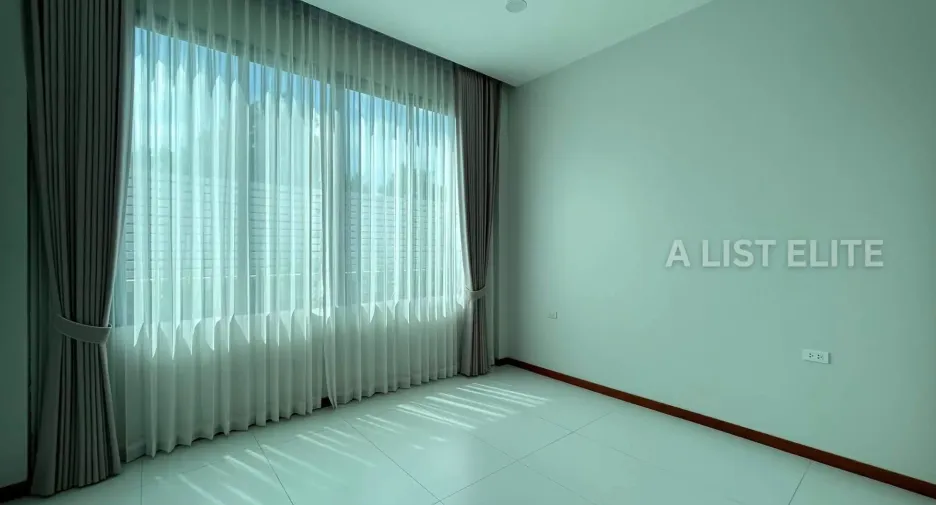 For rent 4 bedrooms house in Bang Lamung, Chonburi