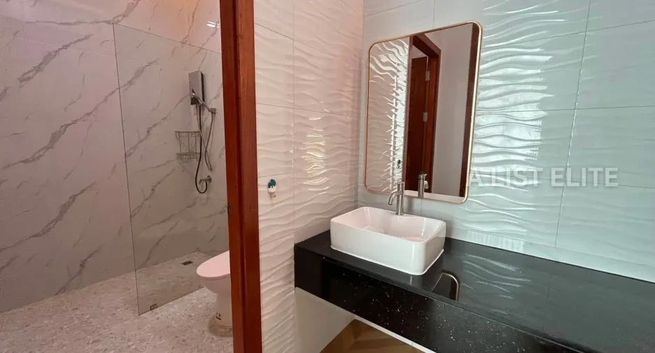 For rent 4 bedrooms house in Bang Lamung, Chonburi