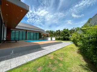 For rent 4 bedrooms house in Bang Lamung, Chonburi