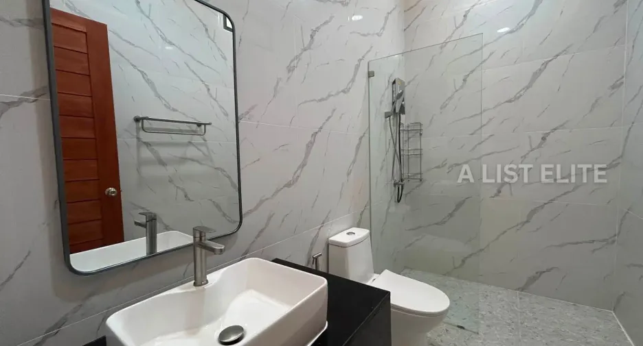 For rent 4 bedrooms house in Bang Lamung, Chonburi