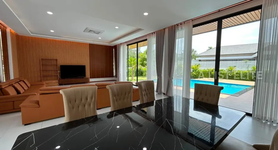 For rent 4 bedrooms house in Bang Lamung, Chonburi
