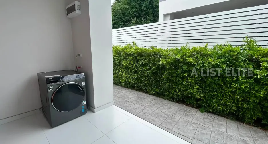 For rent 4 bedrooms house in Bang Lamung, Chonburi