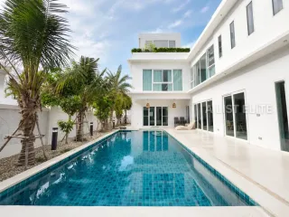 For rent 6 ベッドルーム house in Bang Lamung, Chonburi
