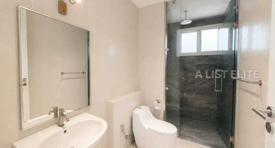 For rent 6 ベッドルーム house in Bang Lamung, Chonburi