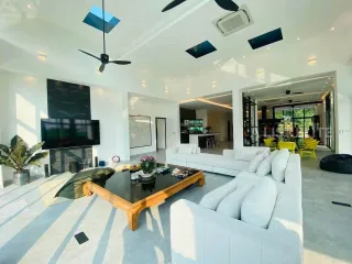 For rent 4 ベッドルーム house in Bang Lamung, Chonburi