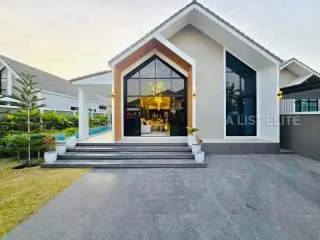 For Rent 5 Bedroom House In Bang Lamung, Chonburi